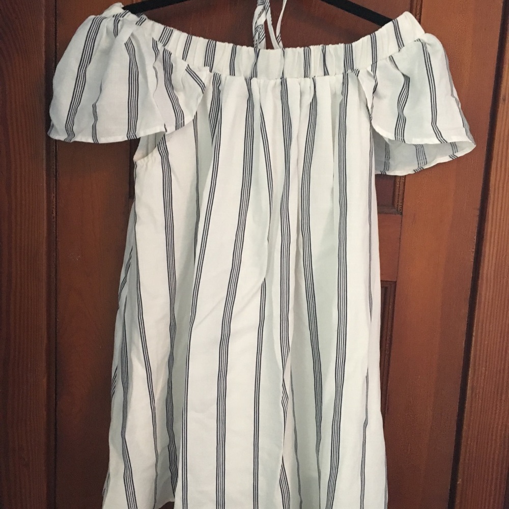 Off the Shoulder Dress - Picture 1 of 2